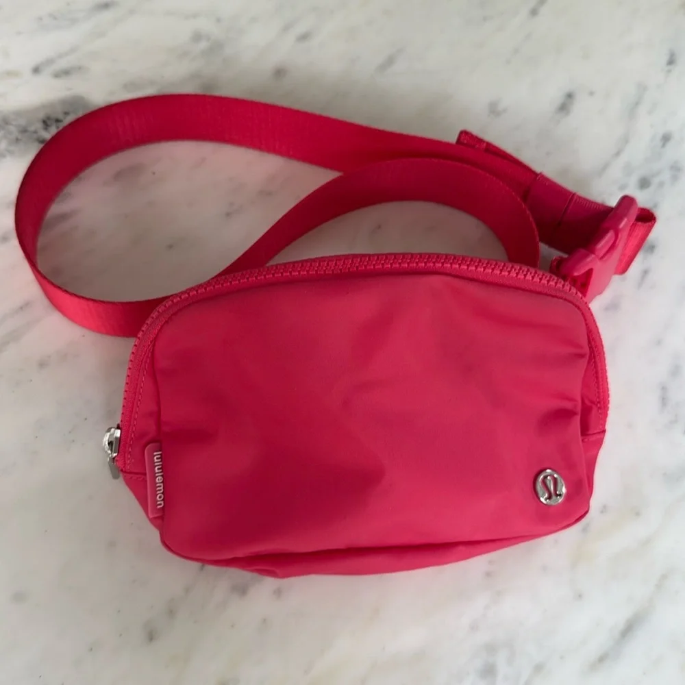 Lululemon crossbody bag lipgloss pink